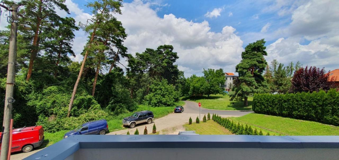 The Pines Serviced Apartments Braşov Exteriör bild