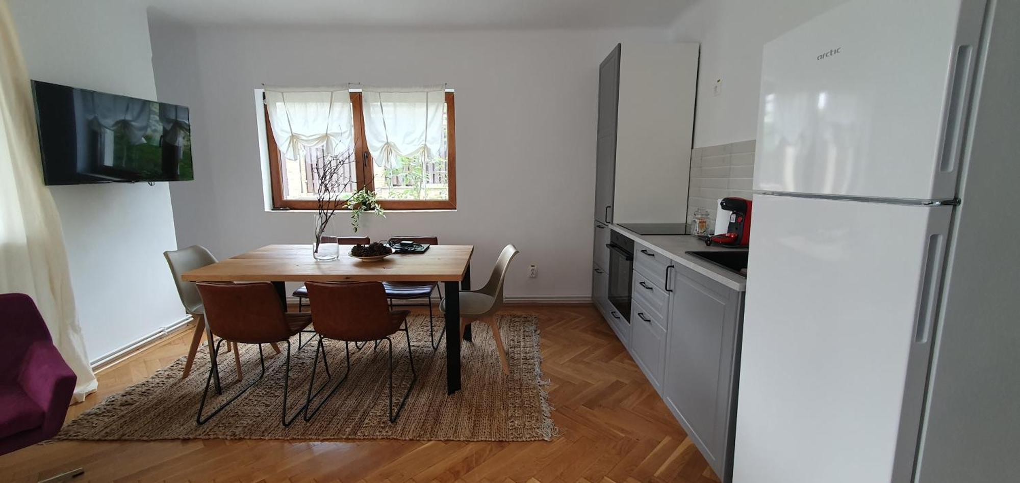 The Pines Serviced Apartments Braşov Exteriör bild