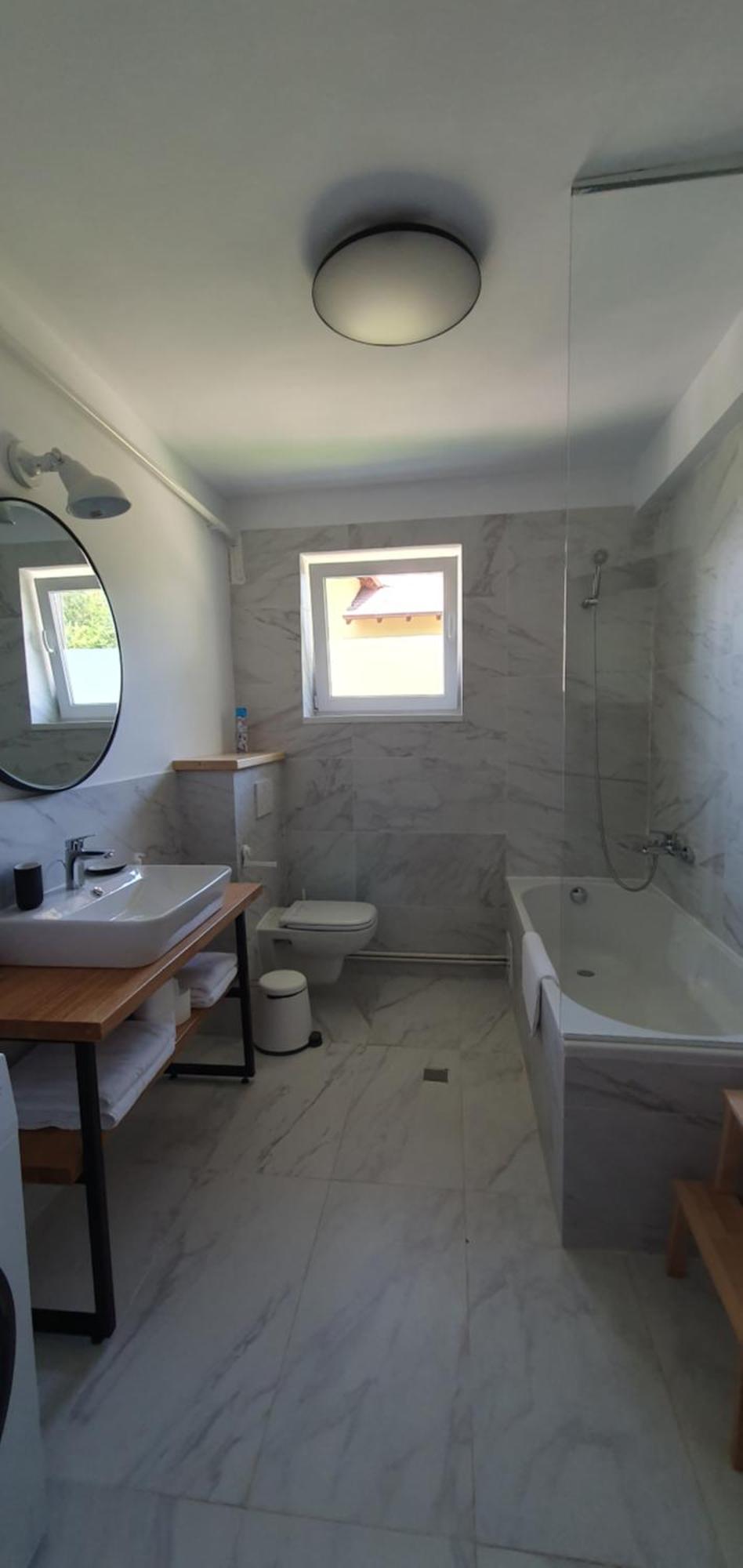 The Pines Serviced Apartments Braşov Exteriör bild